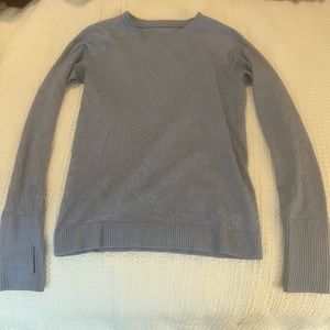 Lululemon long sleeve work out size 6 serene blue